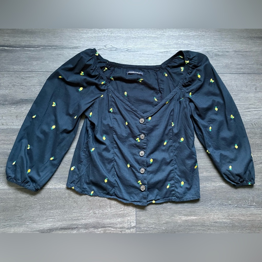 Abercrombie & Fitch 3/4 Sleeve Lemon Print Button Front Crop Blouse Size Small *